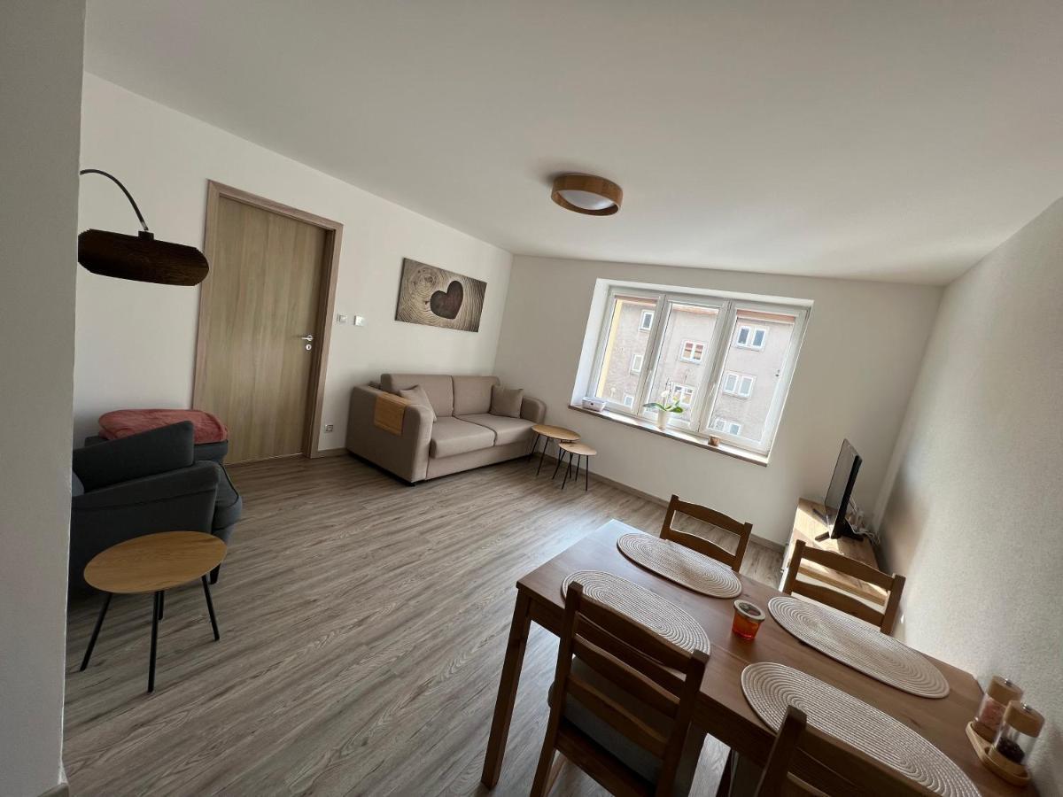 Apartman Md Apartment จัตซแลร์ช ภายนอก รูปภาพ
